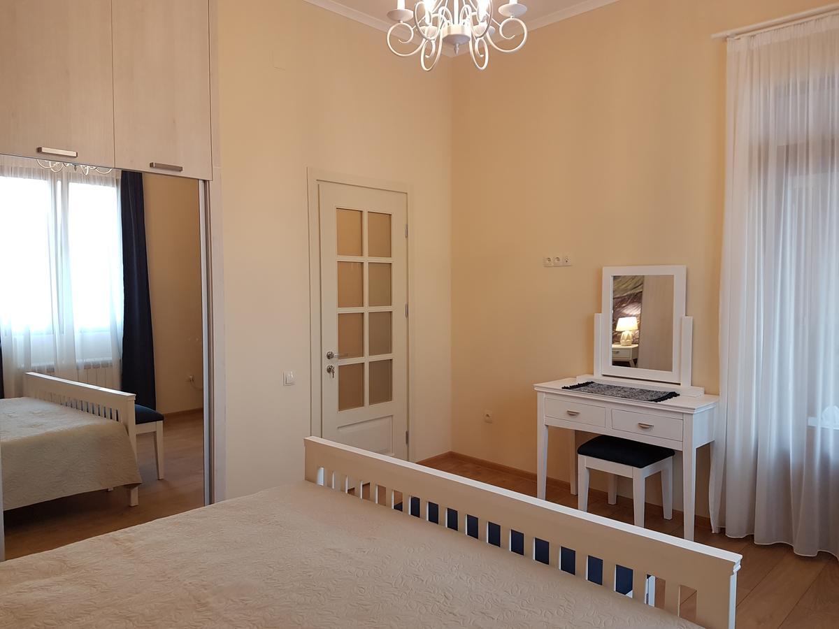 The Starry Night Apartment Batum Dış mekan fotoğraf
