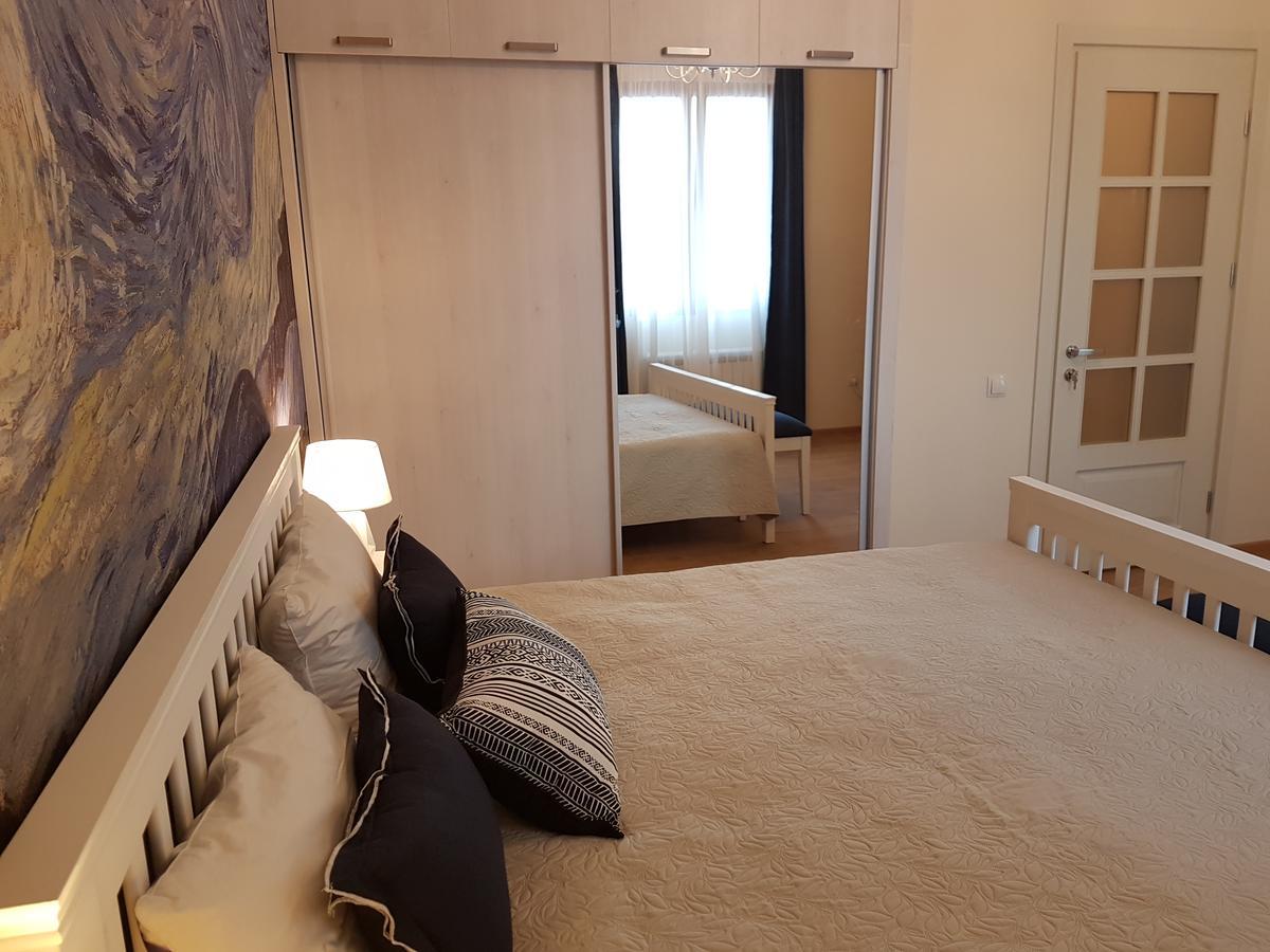 The Starry Night Apartment Batum Dış mekan fotoğraf